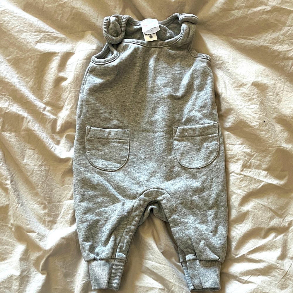 Hanna Andersson Light Gray Baby Romper